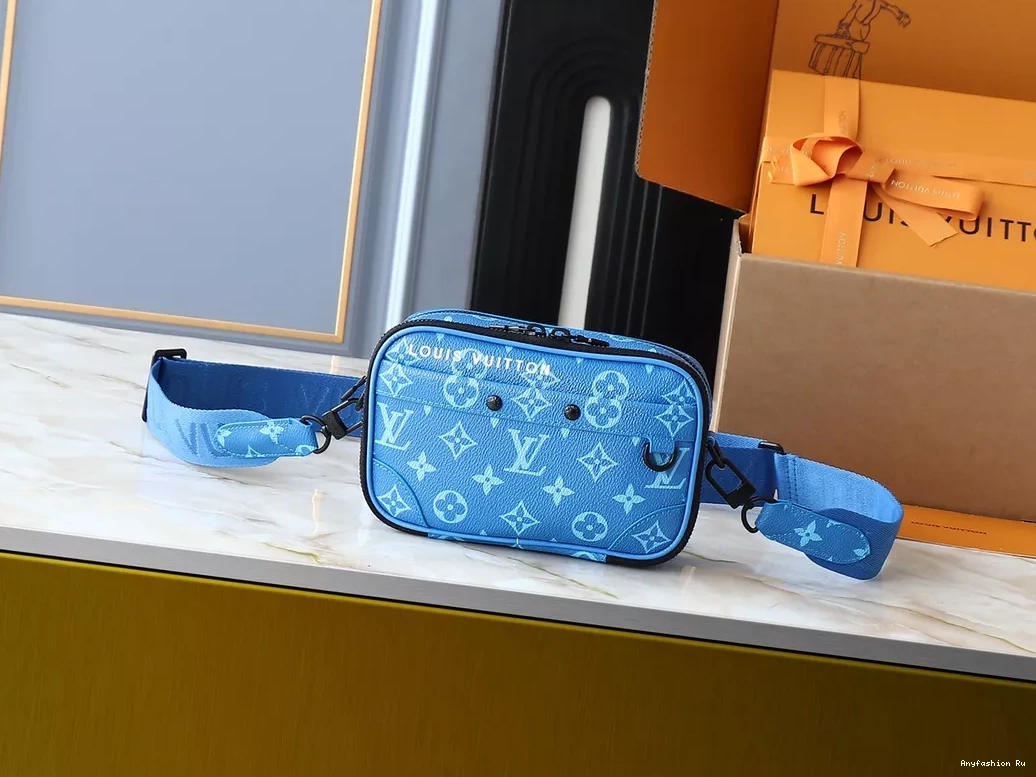 Louis Vuitton Versatile Bags Unisex Messenger For 698 1127